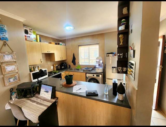 1 BEDROOM APARTMENT FOR SALE IN NEWMARK ESTATE